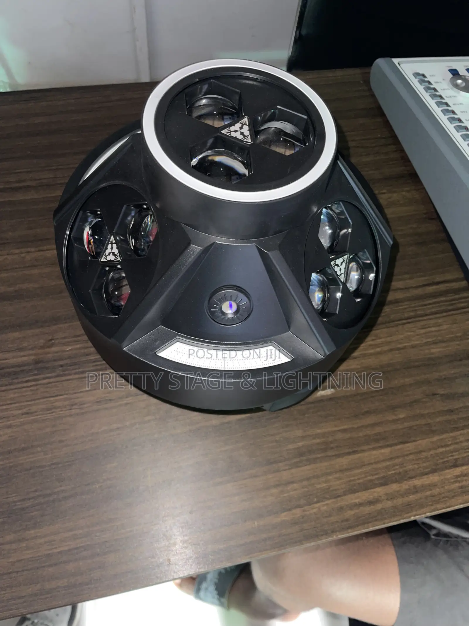 Bee 6~armed Moving Head Stage Light