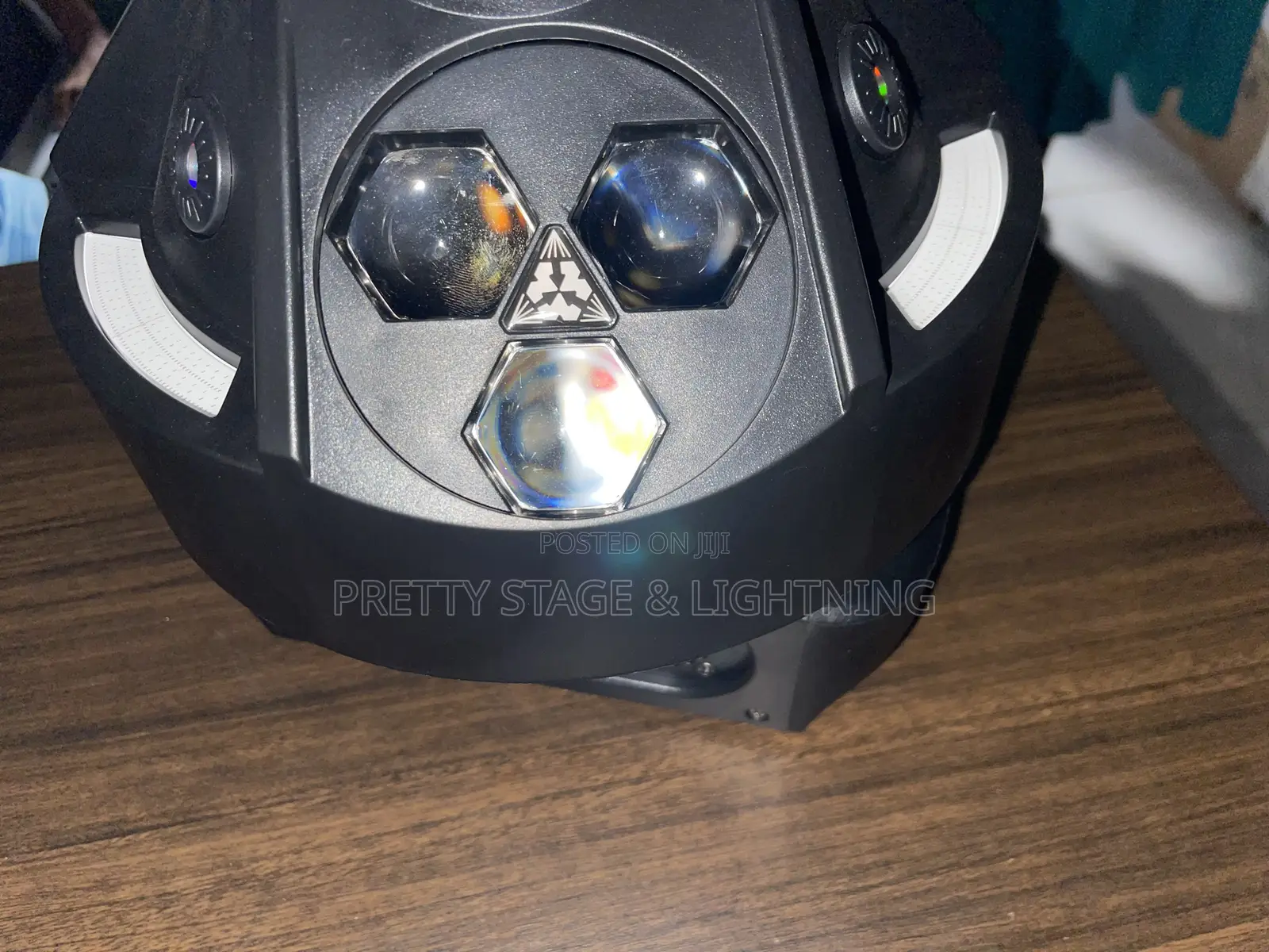 Bee 6~armed Moving Head Stage Light