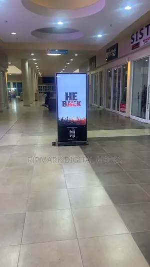 65 Inches Sigital Interactive Touchscreen Digital Signage