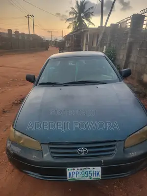 Toyota Camry Automatic 1999 Green
