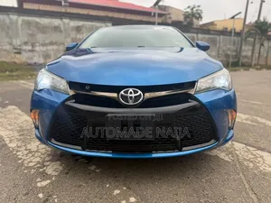 Toyota Camry SE w/Special Edition Pkg (2.5L 4cyl 6A) 2016 Blue