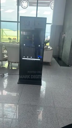 55 Inch Smart Touch Screen Kiosk 4K Android Advertising Display