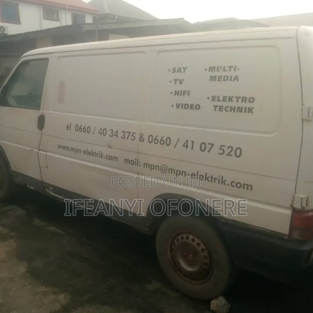 Volkswagen Transporter 1999 White