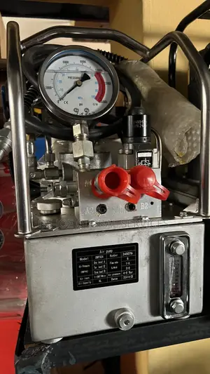 Wren Qnp304 Pneumatic Hydraulic Torque-Wrench Pump – 700 Bar