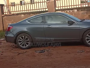 Honda Accord 2010 Gray