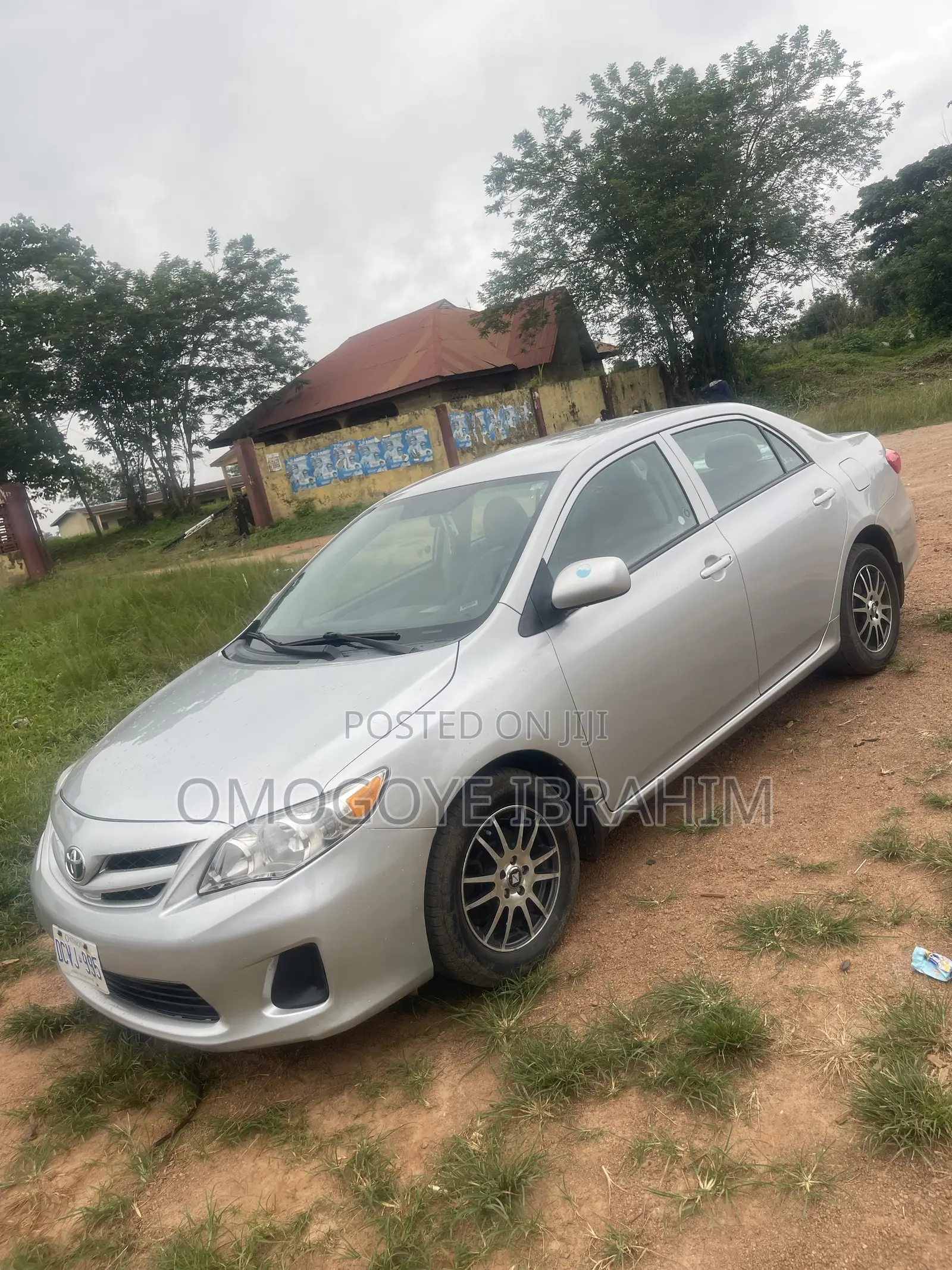 Toyota Corolla 2011 Silver