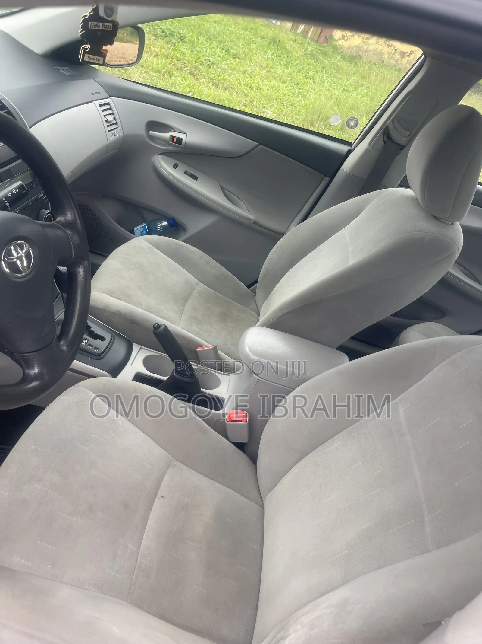 Toyota Corolla 2011 Silver