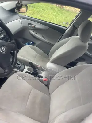 Toyota Corolla 2011 Silver