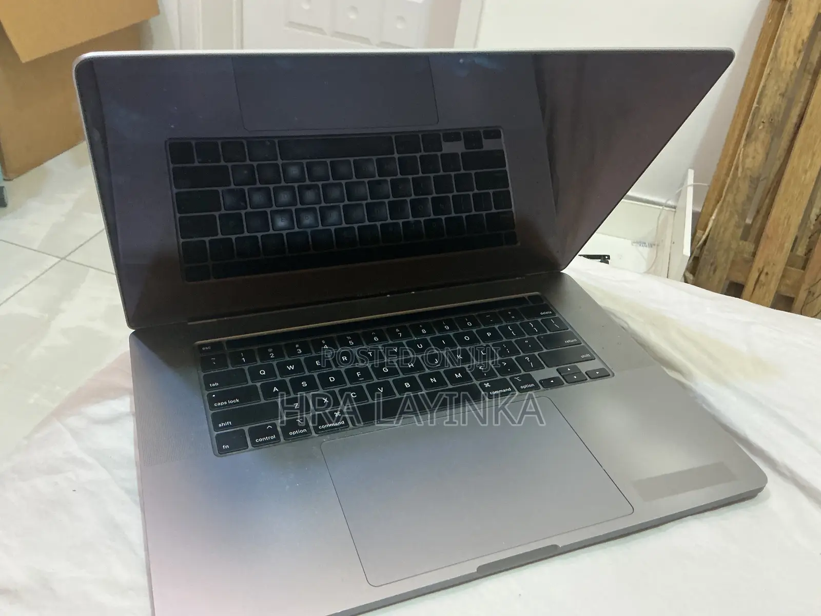 MacBook Pro Screen Replacements