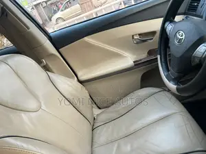 Toyota Venza 2011 Gray