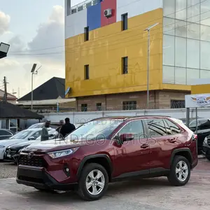 Toyota RAV4 2019 Red