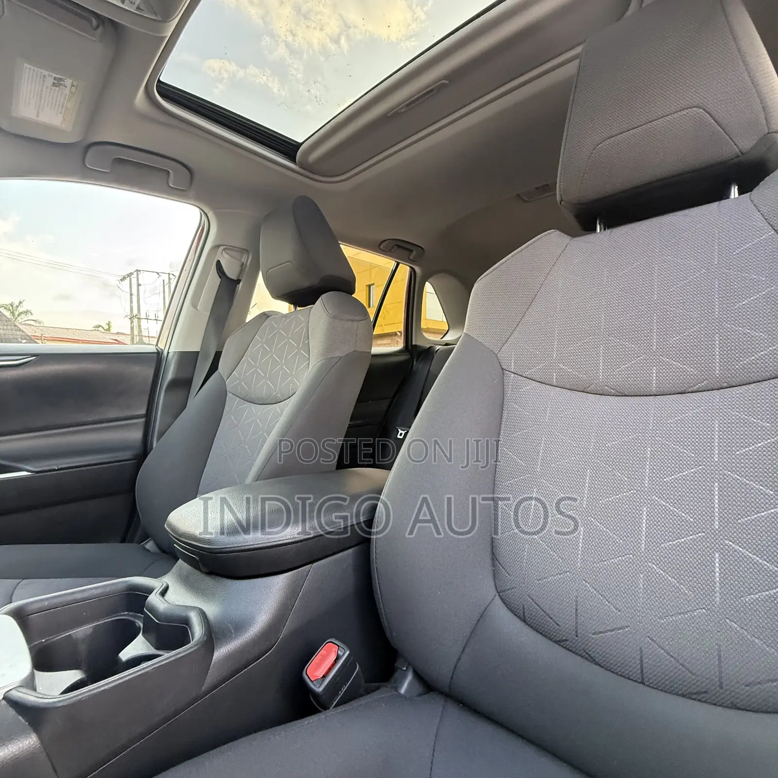 Toyota RAV4 2019 Red