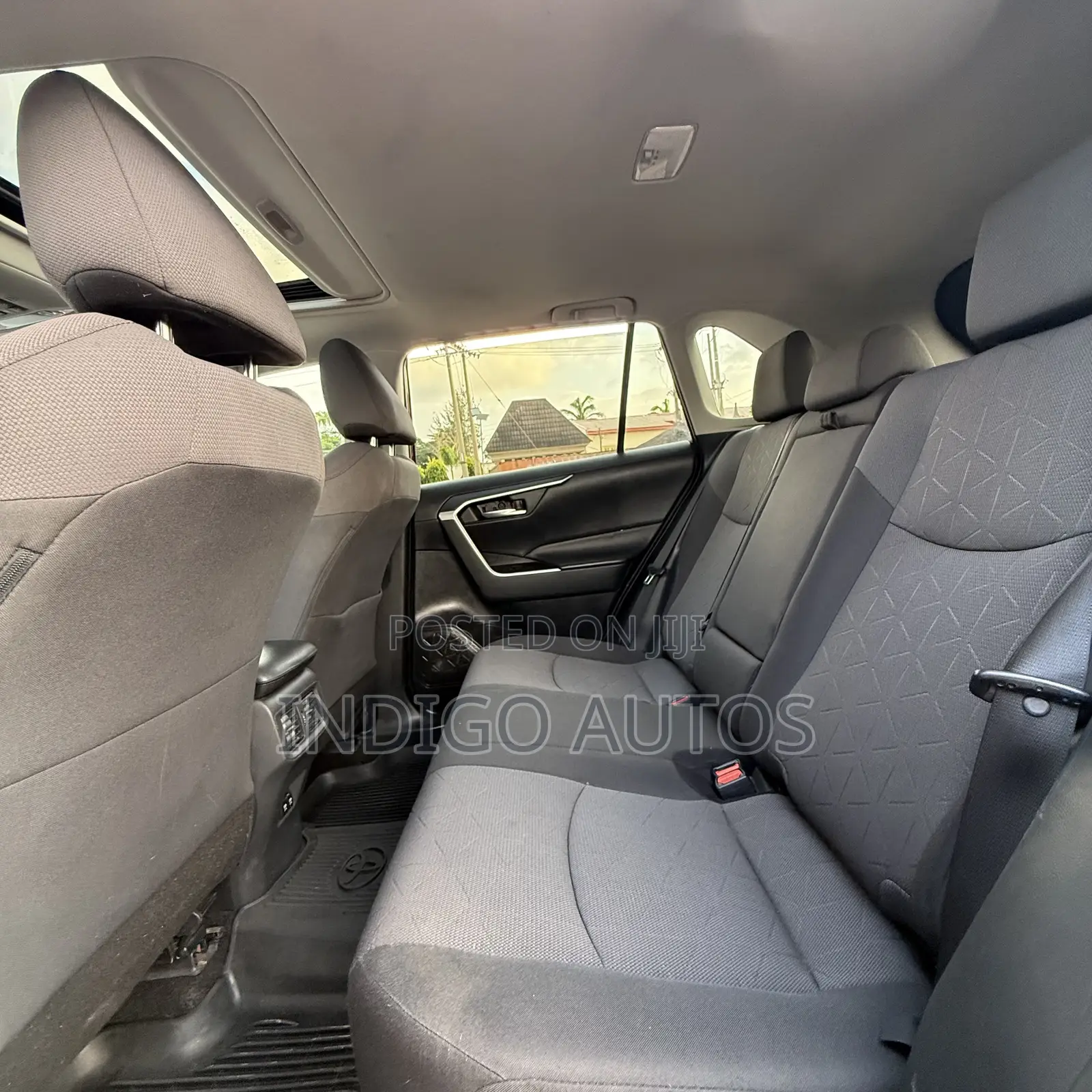 Toyota RAV4 2019 Red