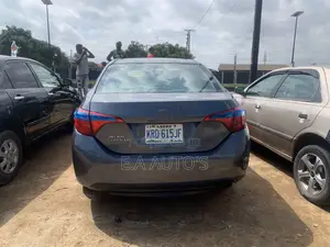 Toyota Corolla 2016 Gray