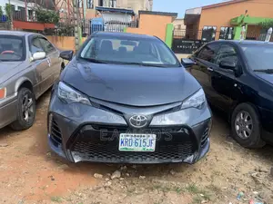 Toyota Corolla 2016 Gray