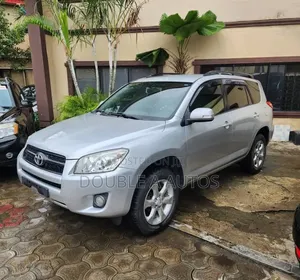 Toyota RAV4 2.5 Limited 4x4 2010 Silver