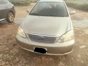 Toyota Corolla 2006 Gold