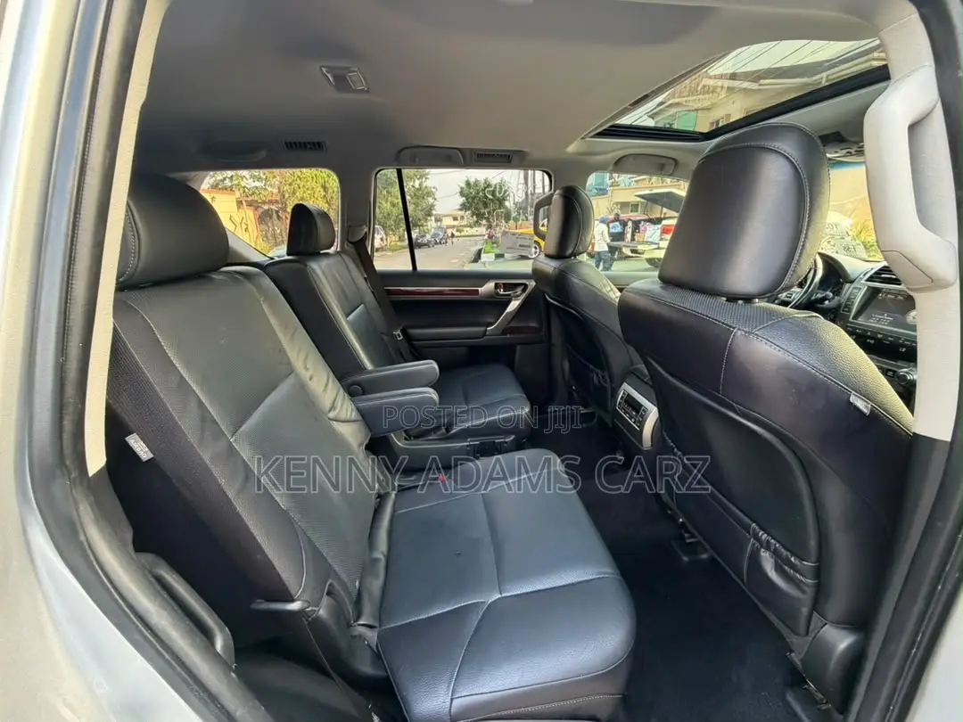 Lexus GX 2018 Silver