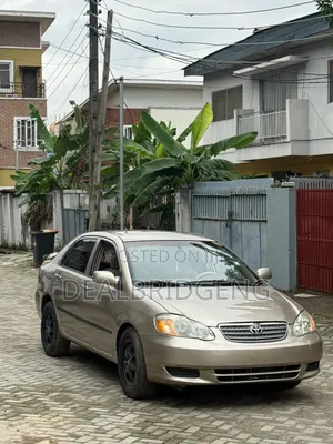 Toyota Corolla LE 2004 Gold