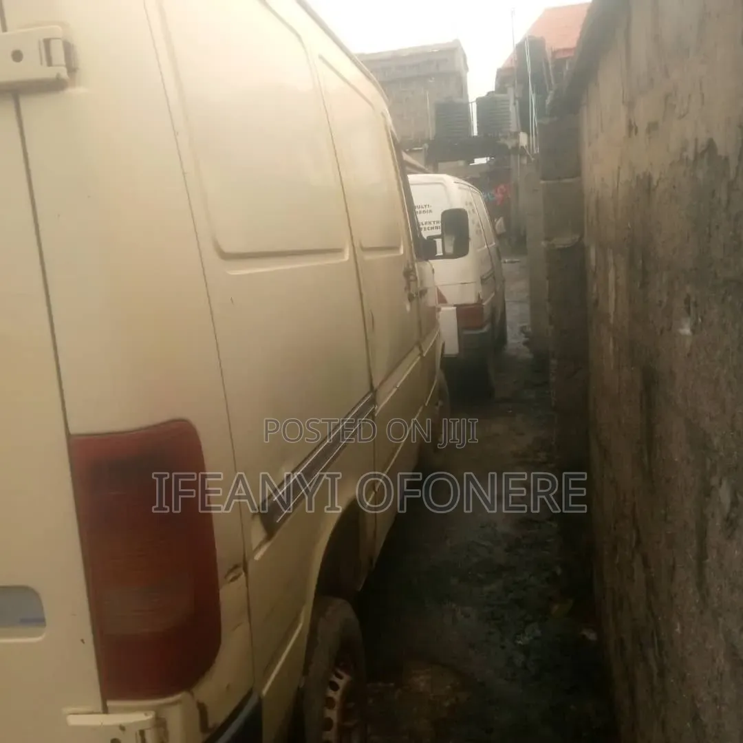 Volkswagen LT 2005 White