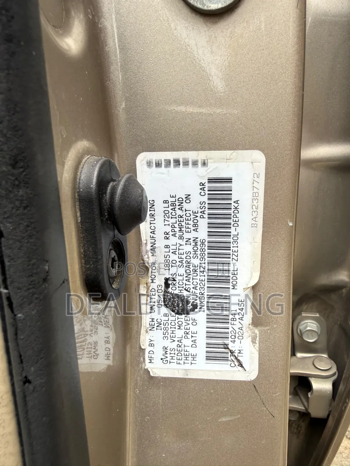 Toyota Corolla LE 2004 Gold