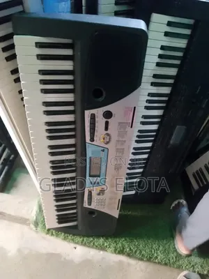 PSR 170 Yamaha Keyboard