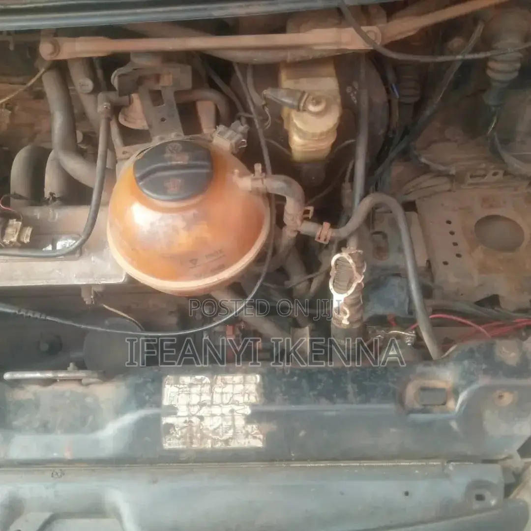 Volkswagen Transporter 2005 Blue