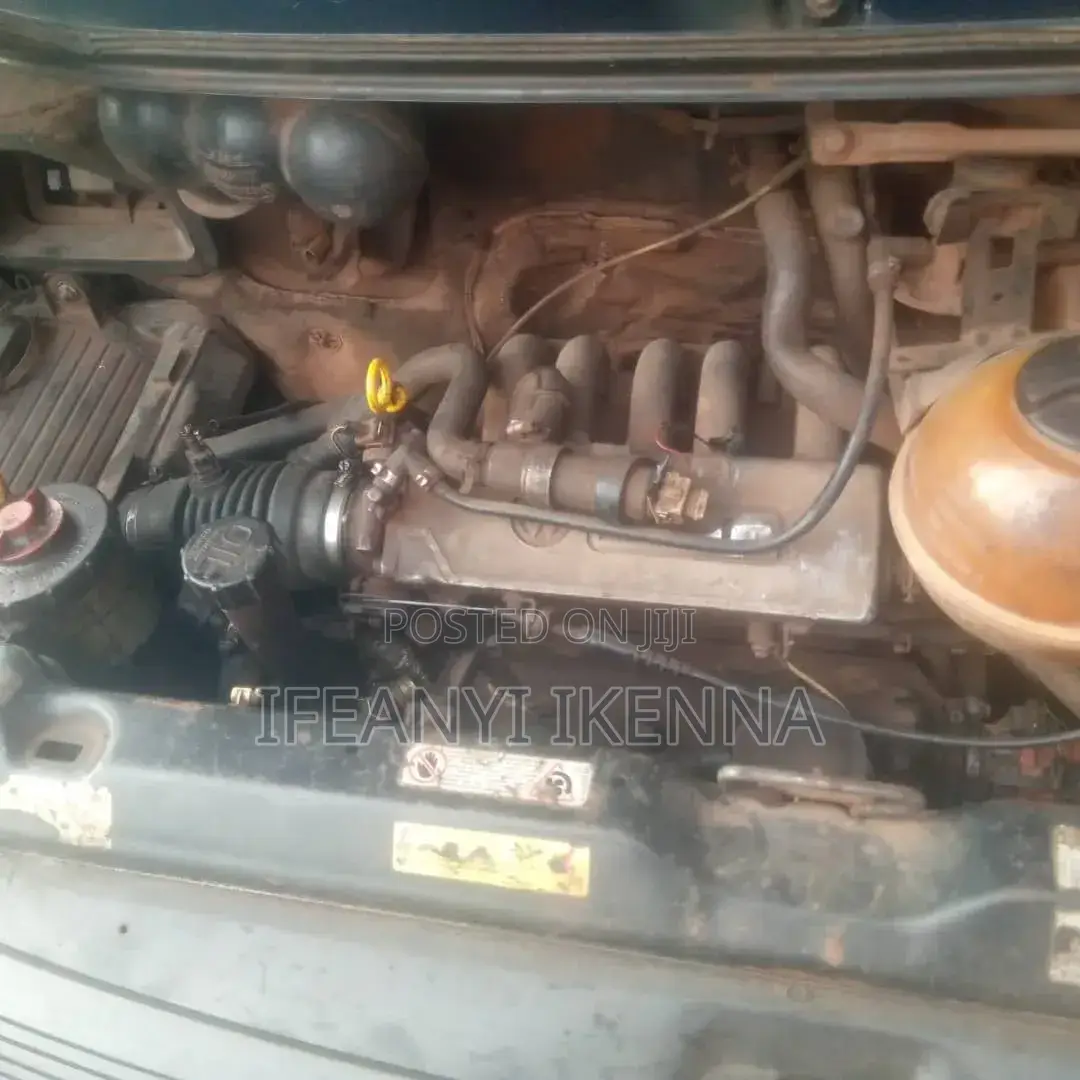 Volkswagen Transporter 2005 Blue