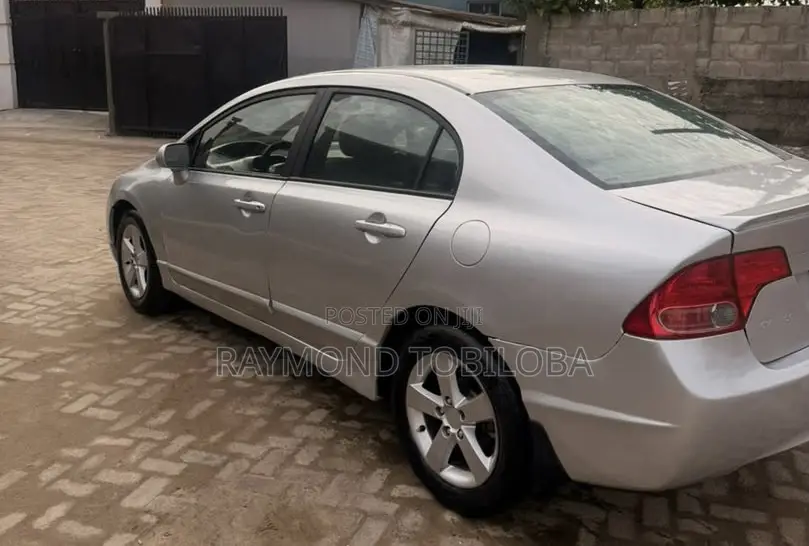 Honda Civic 2007 Silver
