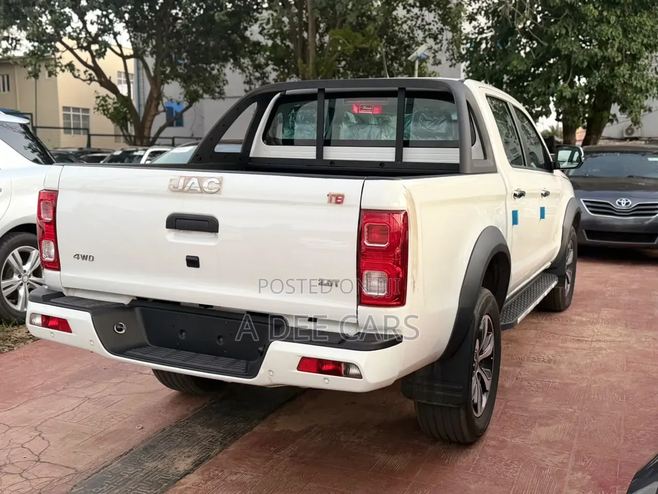 New JAC T8 2026 White
