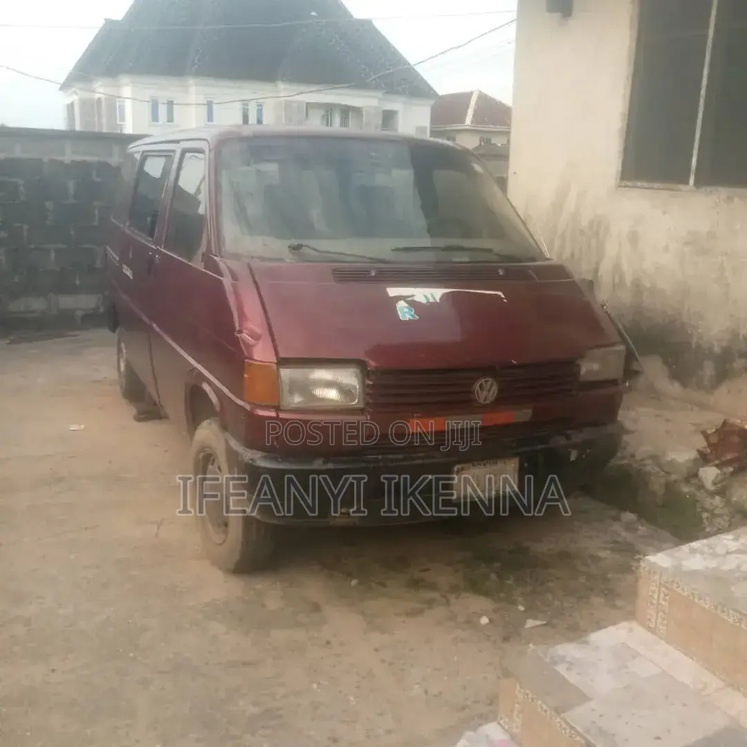 Volkswagen Transporter 2004 Red