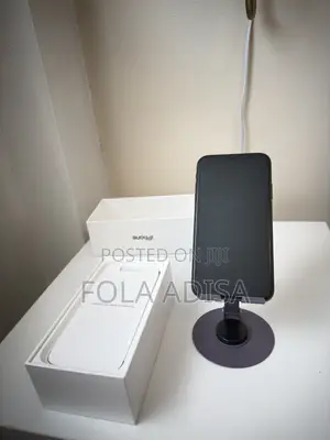 Apple iPhone 11 64 GB Black