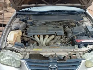 Toyota Corolla 2001 Silver