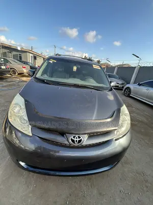 Toyota Sienna XLE AWD 2006 Blue