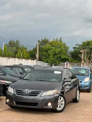 Toyota Camry 2010 Gray