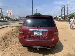 Toyota Highlander 2005 Red