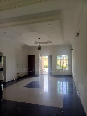 2bdrm Apartment in Near Abraham, Lekki Phase 2 for rent