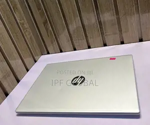 Laptop HP OmniBook 5 16" 8GB AMD Ryzen 5 SSD 512GB