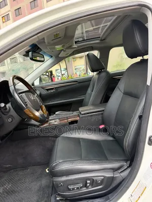 Lexus ES 350 FWD 2013 White
