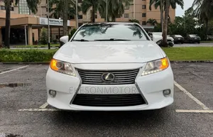 Lexus ES 350 FWD 2013 White