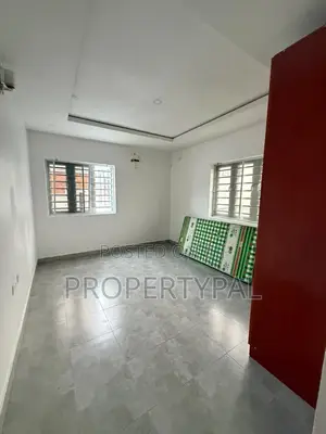 1bdrm Shared Apartment in Royal View Estate, Ikota for rent