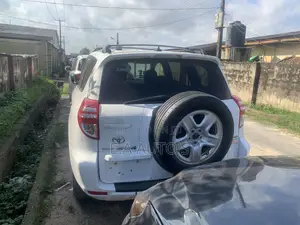 Toyota RAV4 2009 White