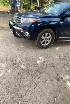 Toyota Highlander Limited 2012 Blue