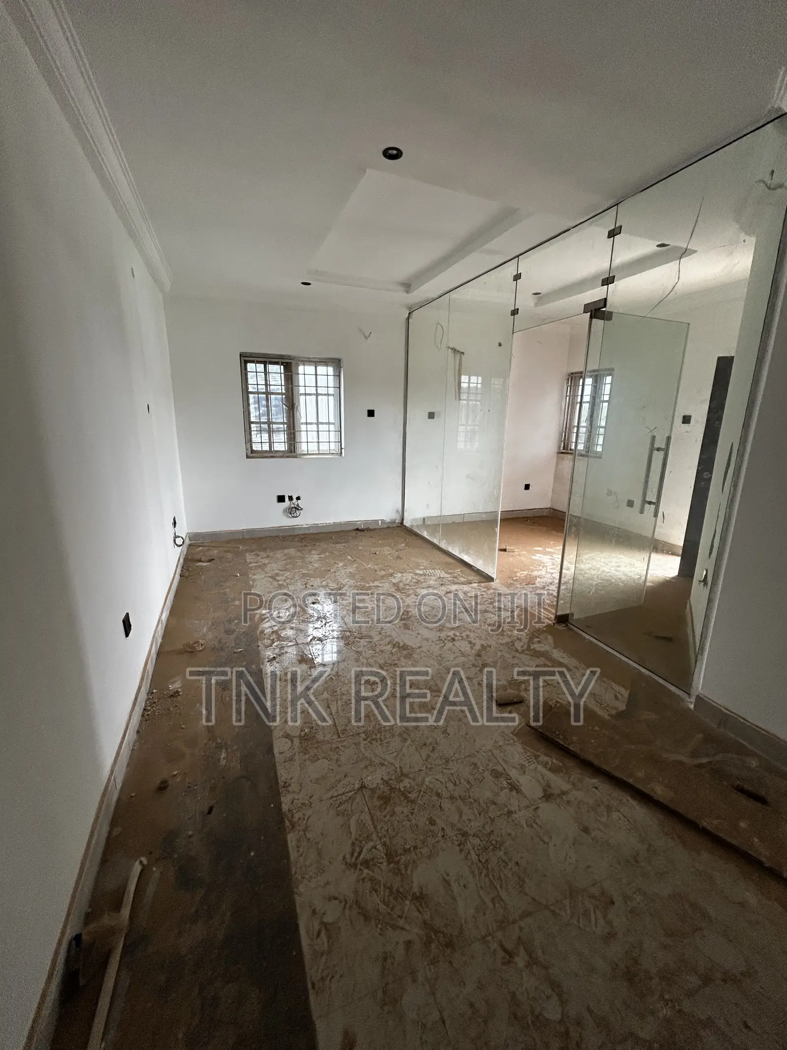 4bedroom Duplex for Office Use
