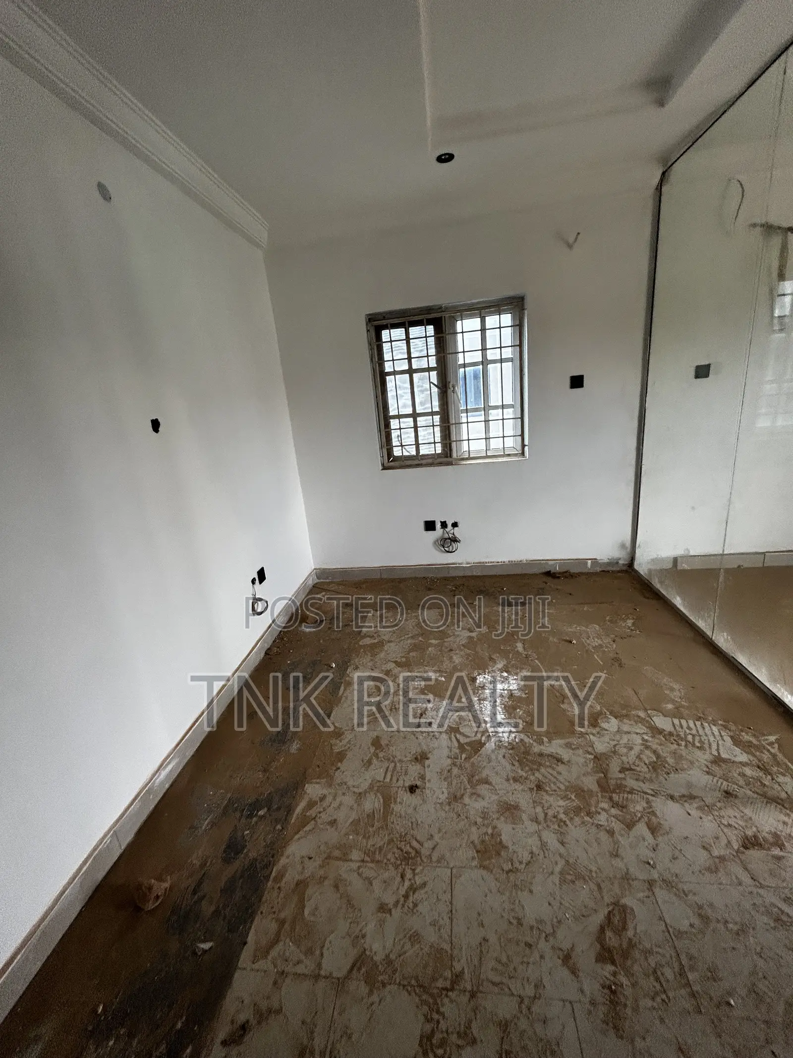 4bedroom Duplex for Office Use