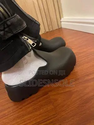 Bottega Luxury Clogs