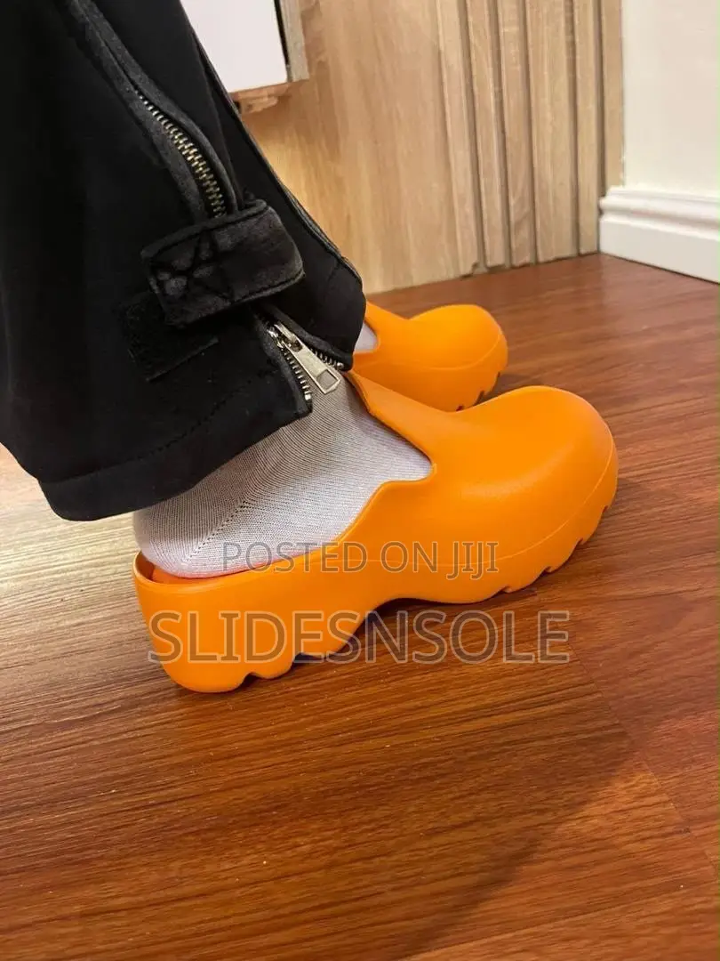Bottega Luxury Clogs