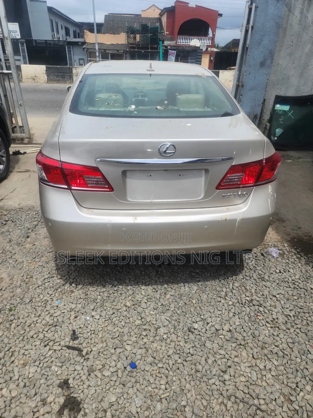 Lexus ES 350 2011 Gold