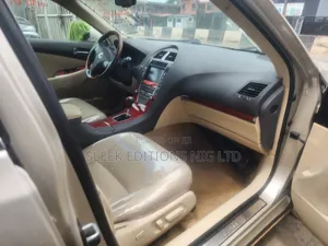 Lexus ES 350 2011 Gold