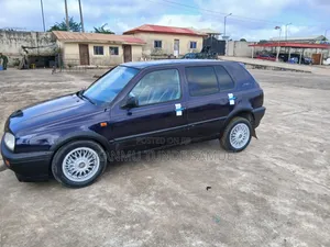 Volkswagen Golf 2000